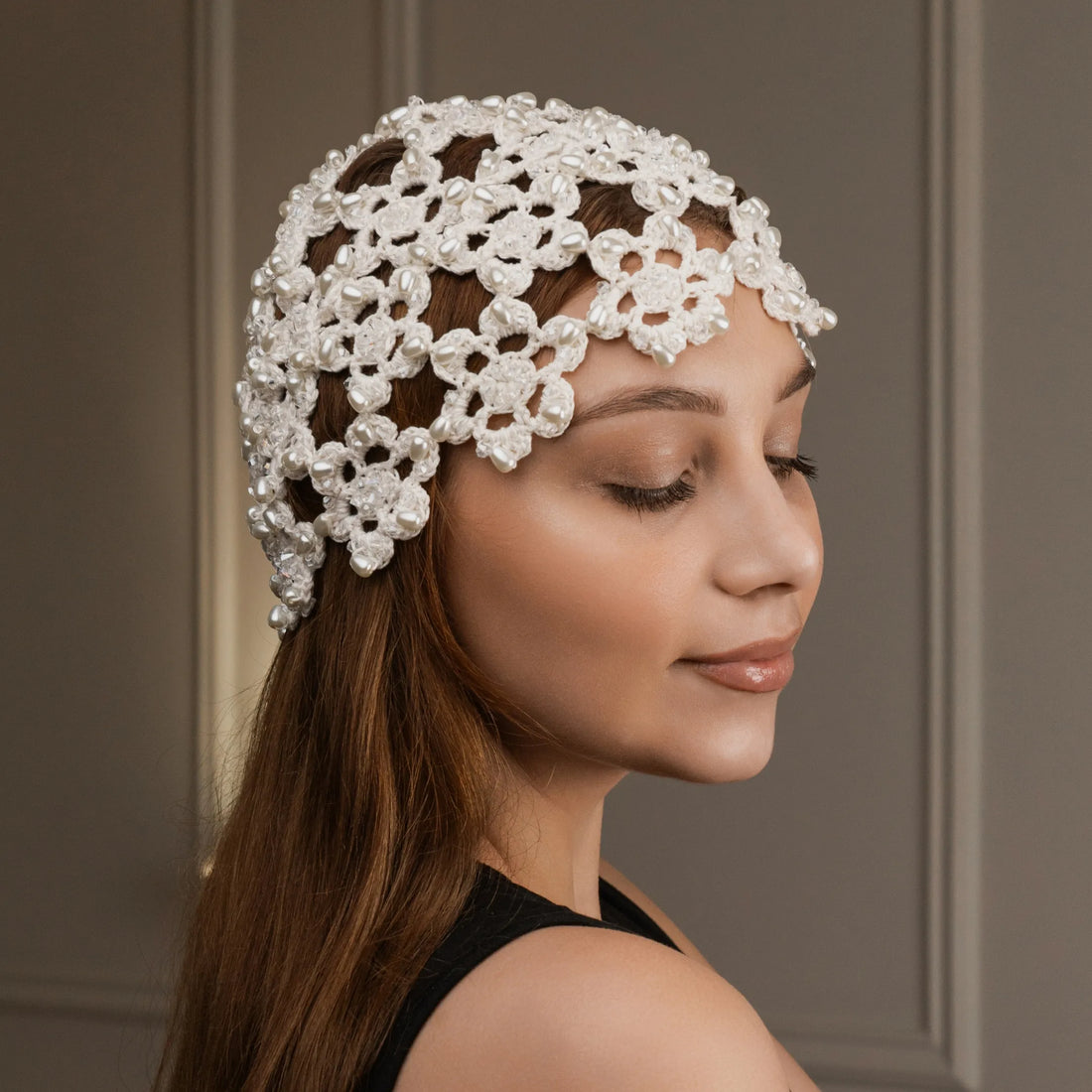 Flower beanie Amanda with pearls & bicones ivory