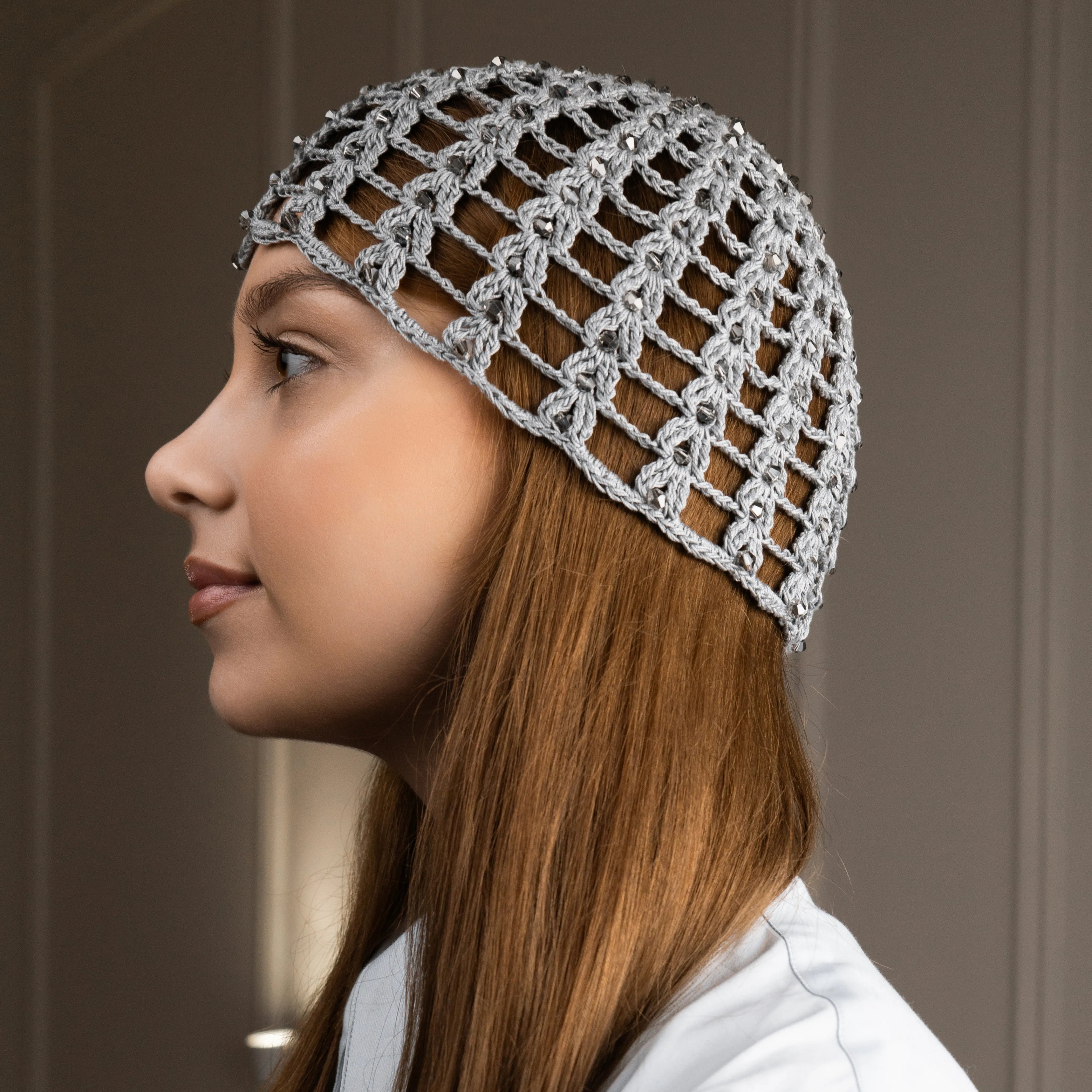 Mesh beanie Audrey with beads gray