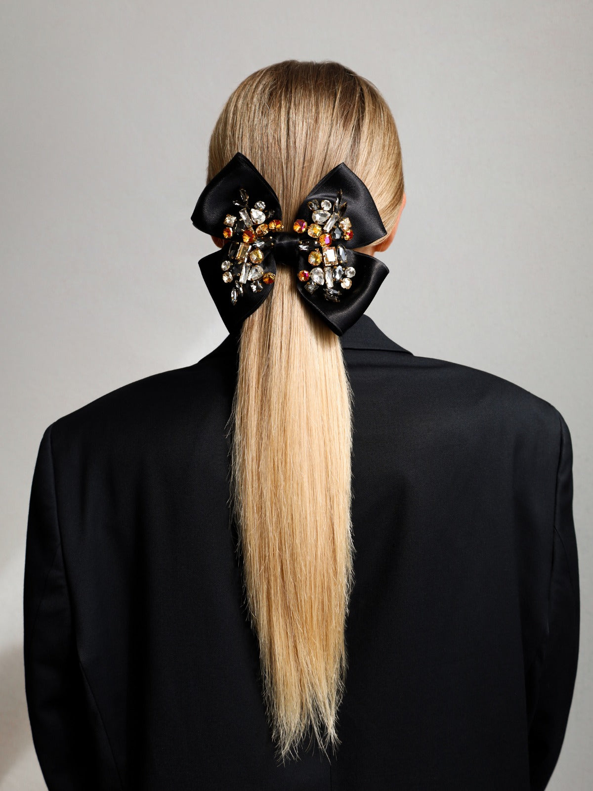 Black Bow Amelia