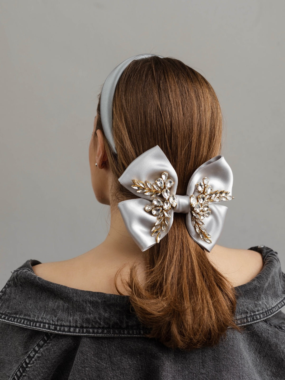 Silver Bow Grace