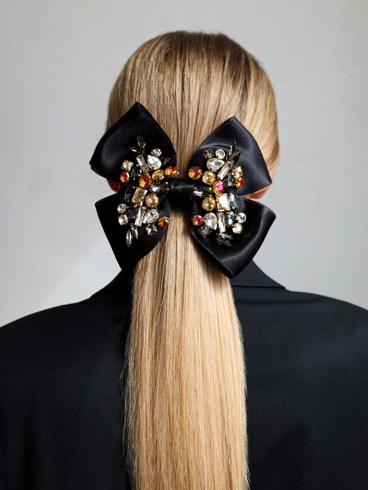 Black Bow Amelia