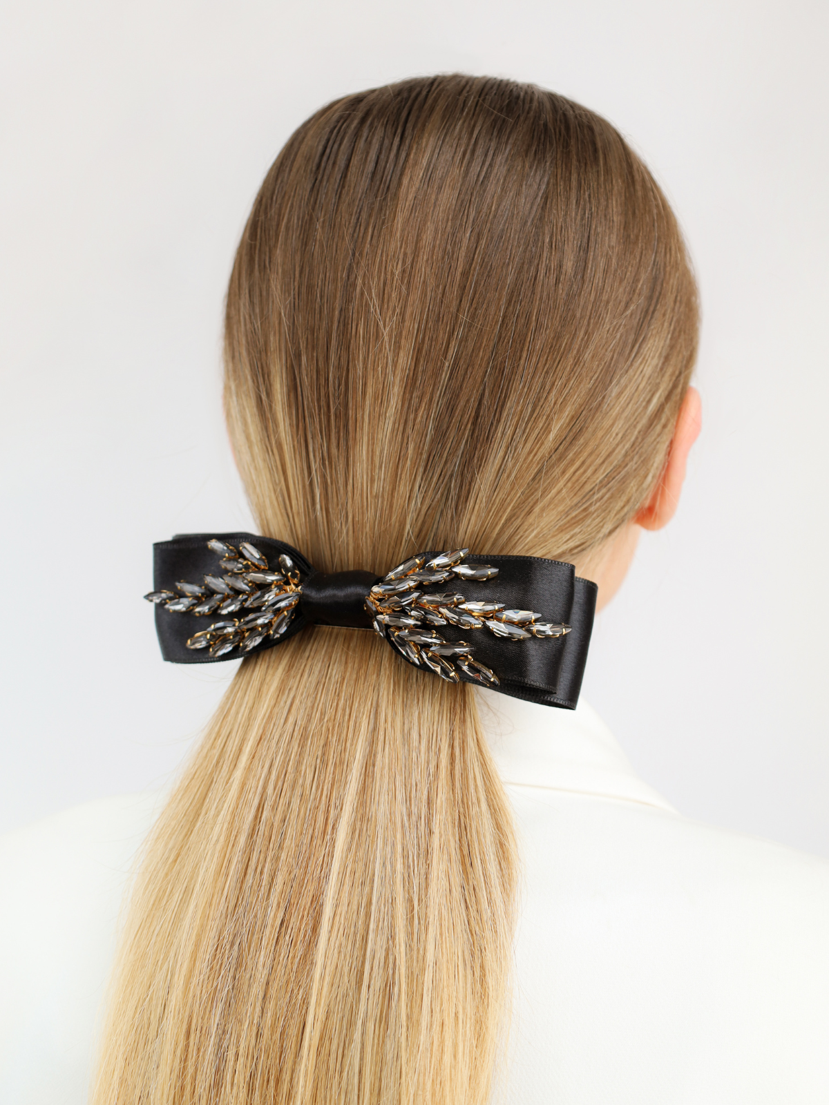 Garret Bow Black
