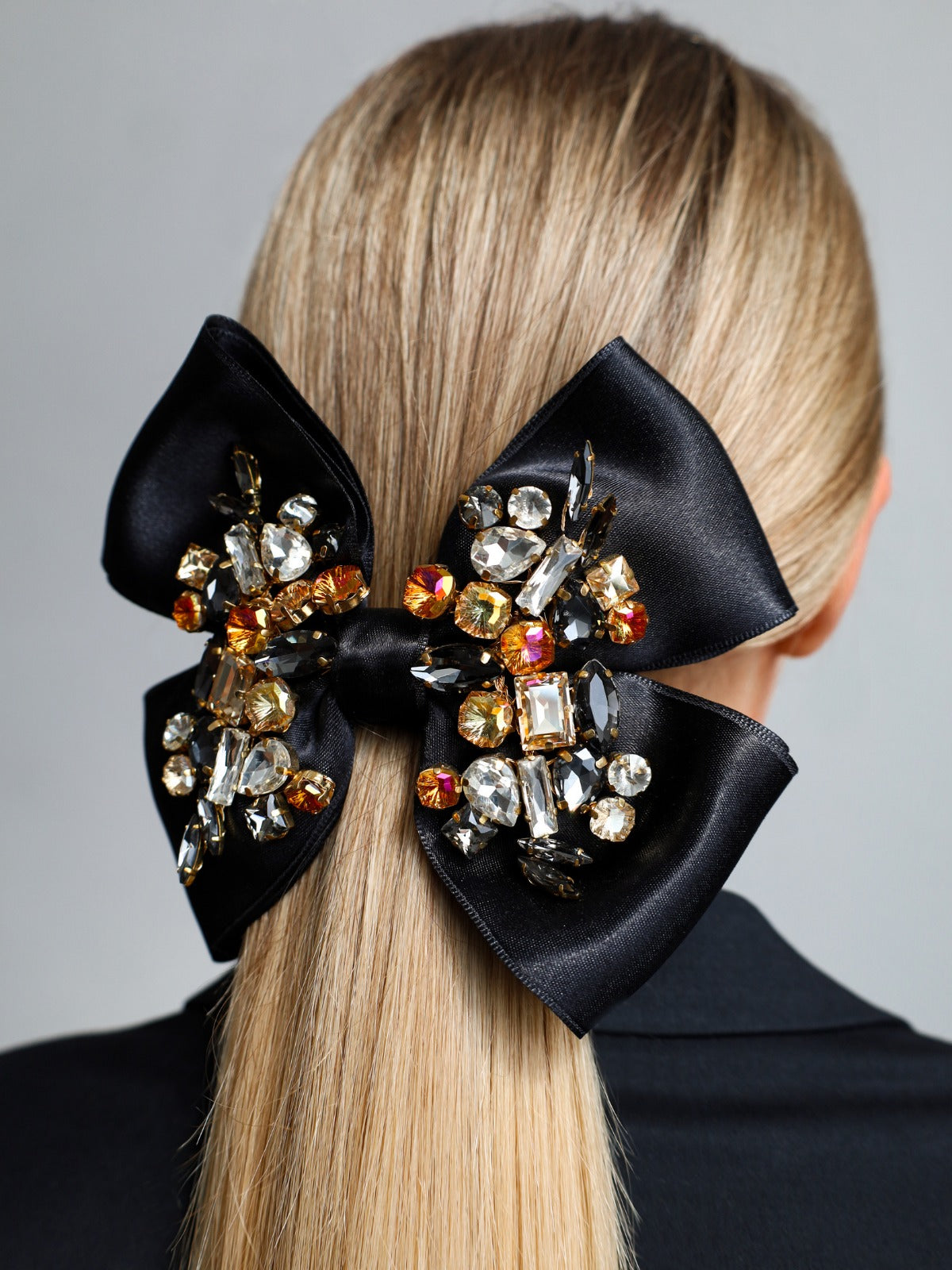 Black Bow Amelia