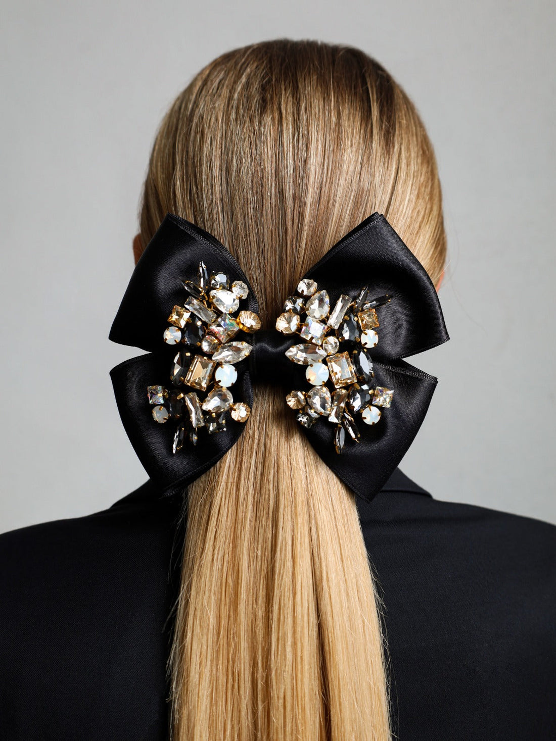 Black Bow Amelia