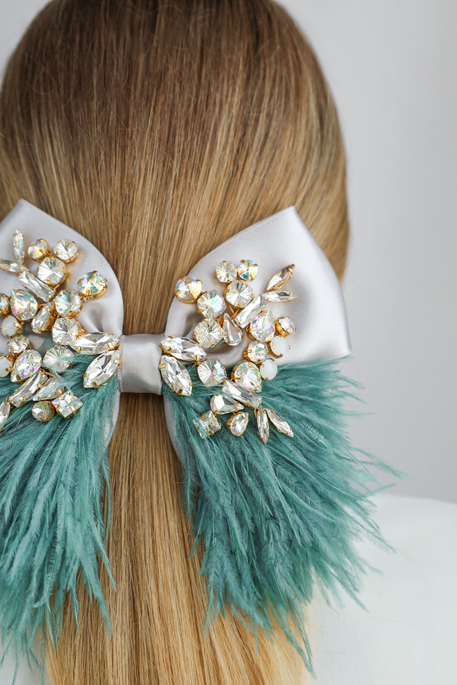 Bow Gilbert Silver & Mint
