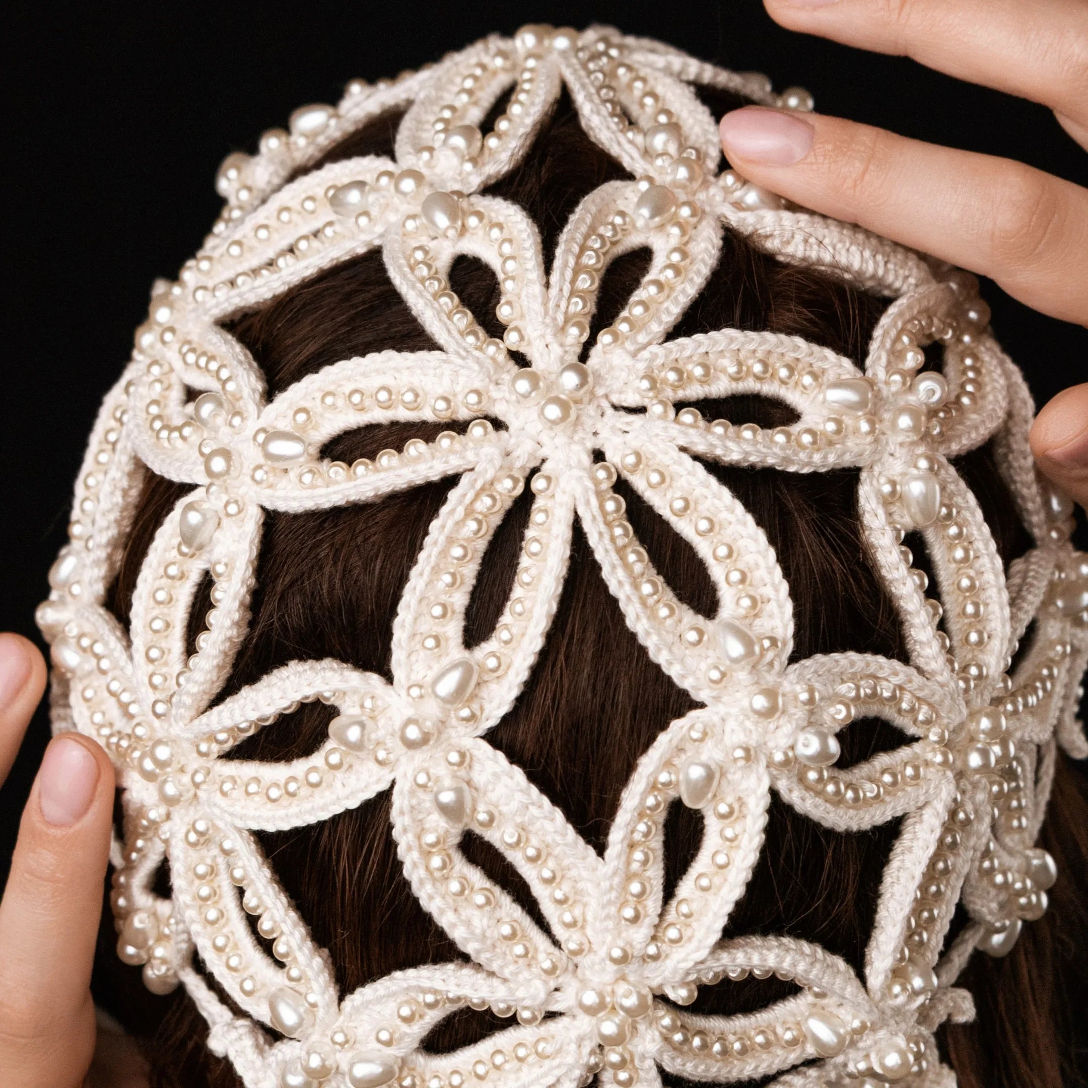 Flower beanie Joyce with pearls ivory