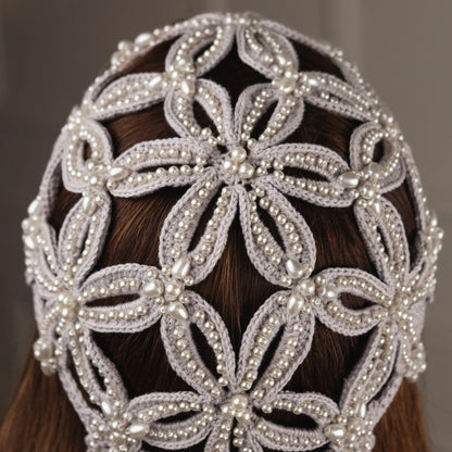 Flower beanie Joyce with pearls gray