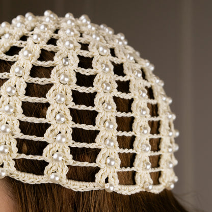 Mesh beanie Audrey with pearls butter yellow