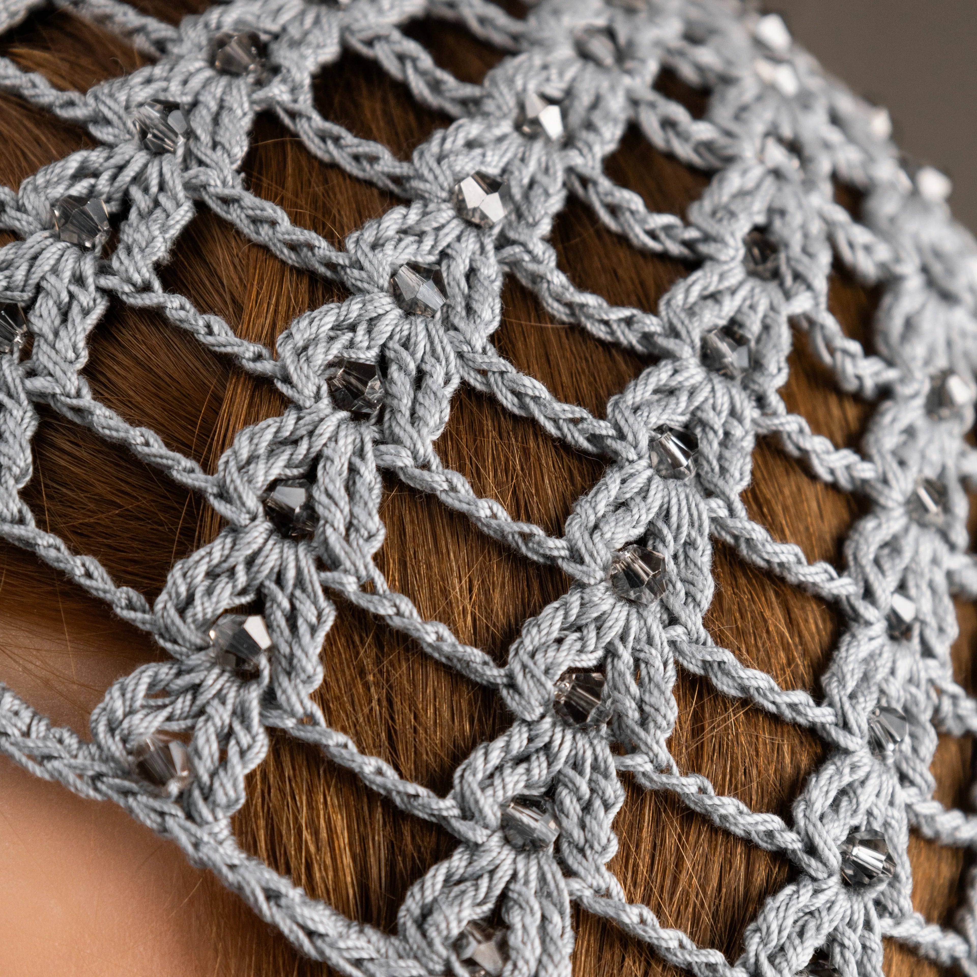 Mesh beanie Audrey with beads gray