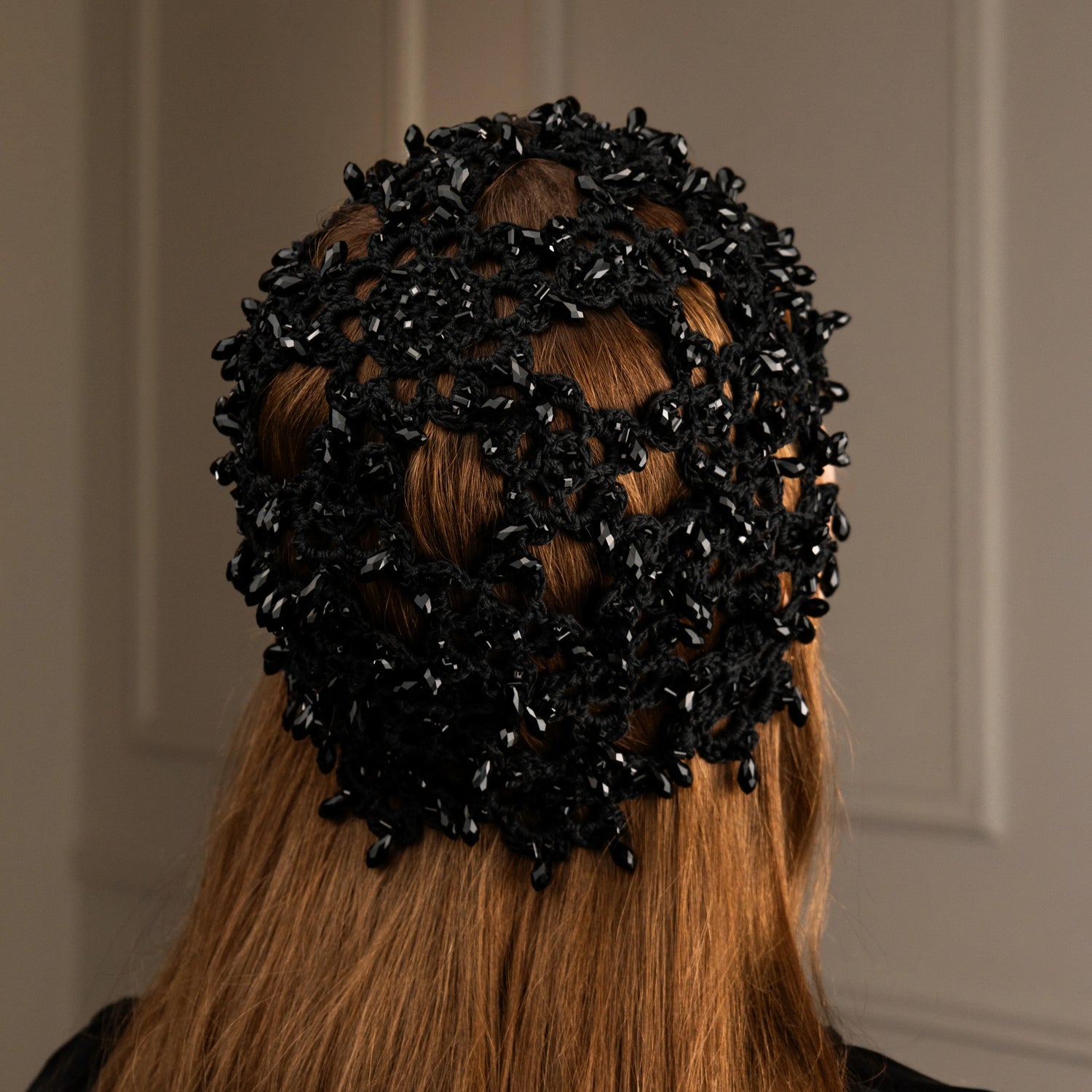 Flower beanie Amanda with beads black