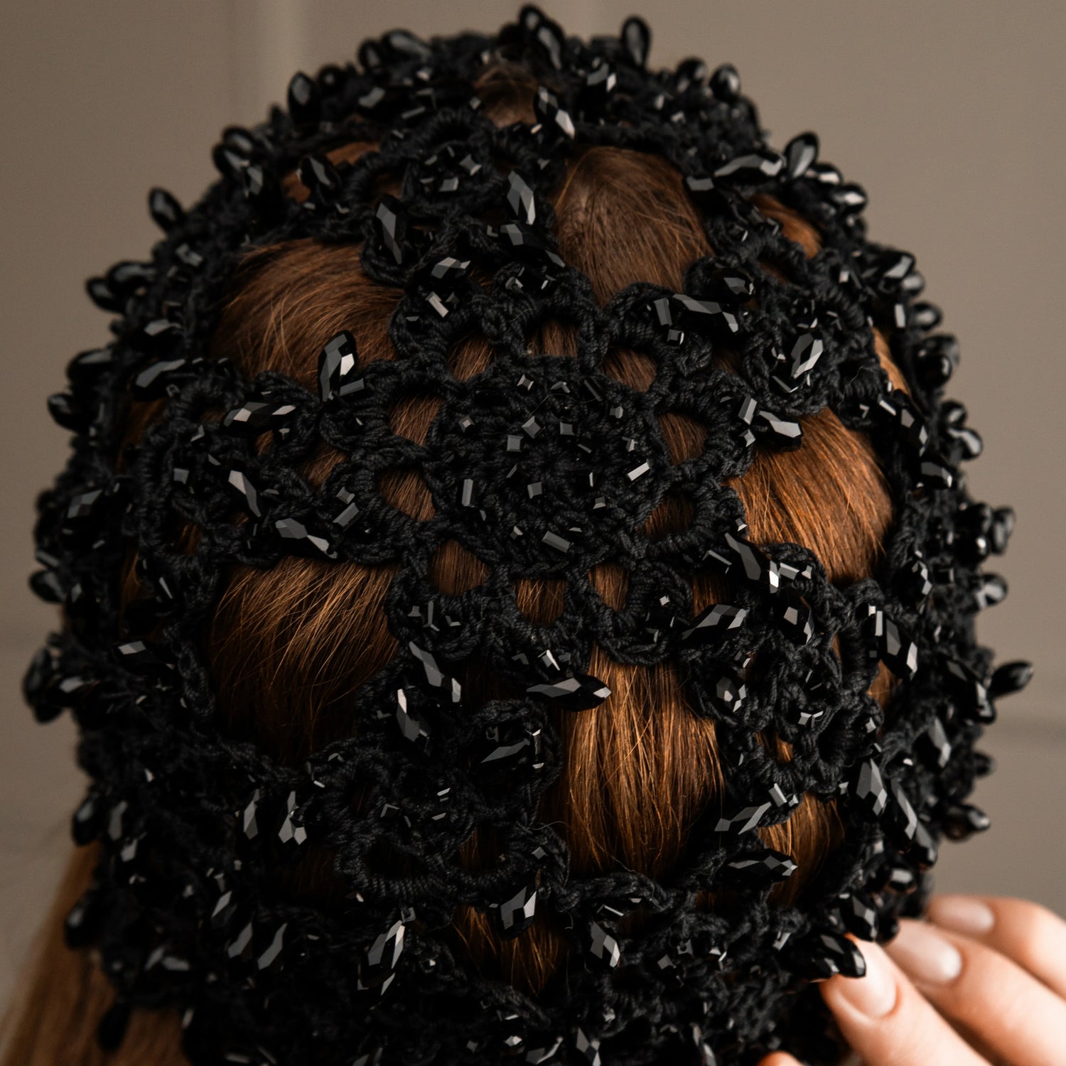 Flower beanie Amanda with beads black