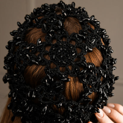 Flower beanie Amanda with beads black
