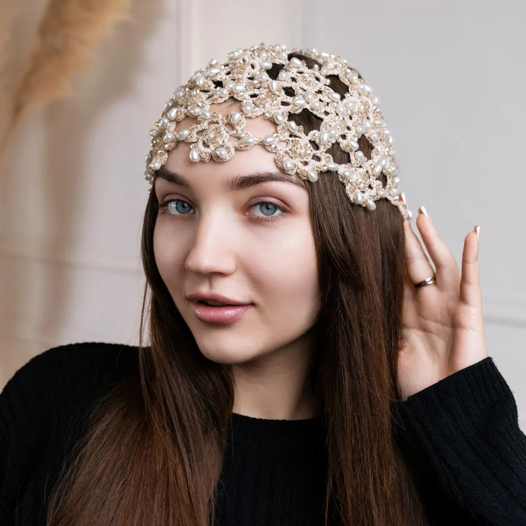 Flower beanie Amanda with pearls & bicones sand ivory