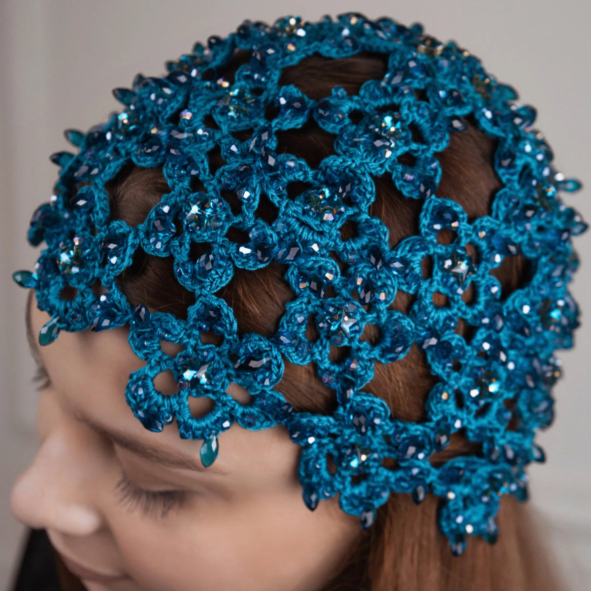 Flower beanie Amanda with beads &amp; rhinestones teal