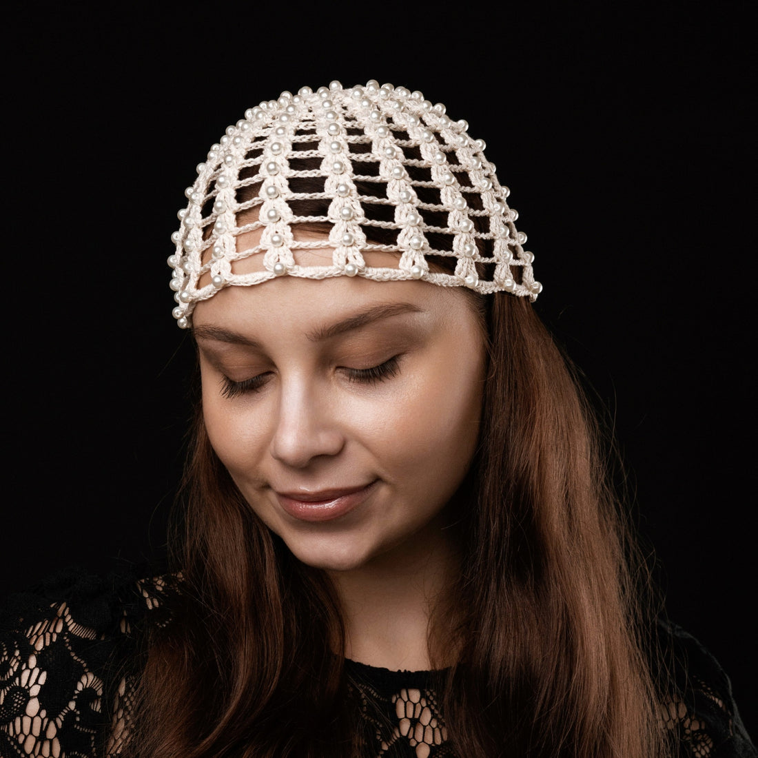 Mesh beanie Audrey with pearls ivory