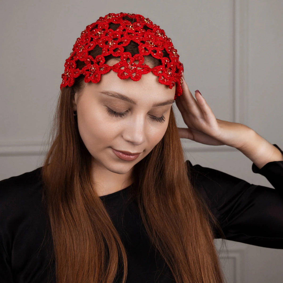 Flower beanie Amanda with beads &amp; rhinestones red
