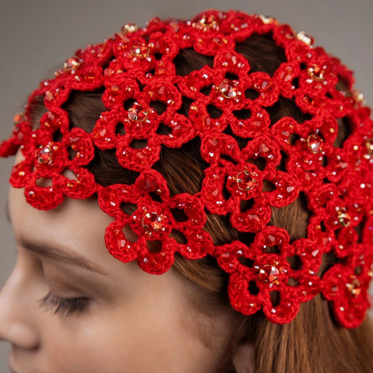 Flower beanie Amanda with beads &amp; rhinestones red