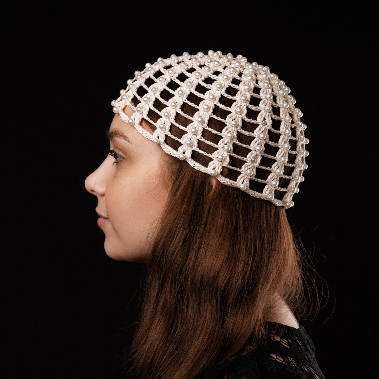 Mesh beanie Audrey with pearls ivory