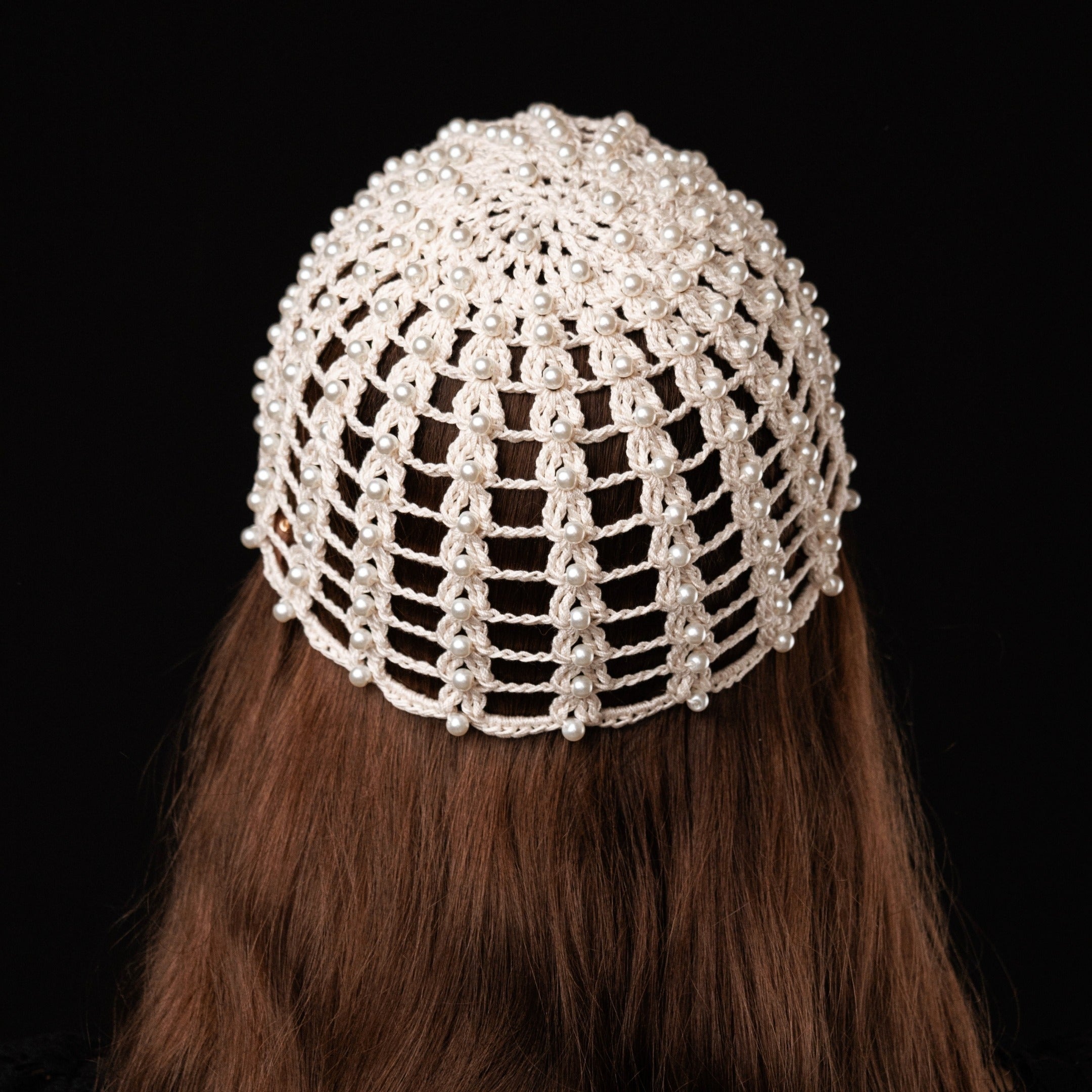 Mesh beanie Audrey with pearls ivory